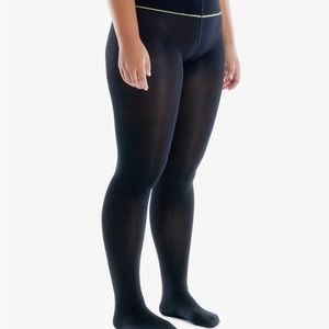 Sheertex Classic Semi-Opaque Rip-Resist Tights in Black